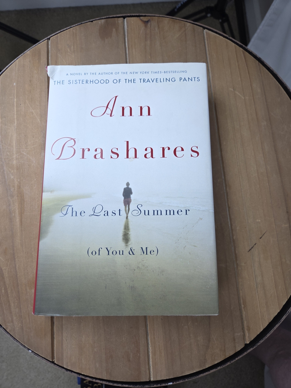 Hardback ..Ann Brashares "The Last Summer (of You & Me)" - Cream & Red Paperback